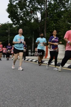Runner Photo 4303883