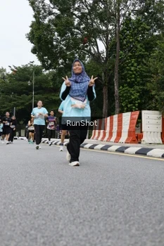 Runner Photo 4303885