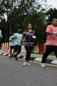 Runner Photo 4303890