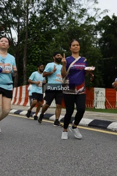Runner Photo 4303891