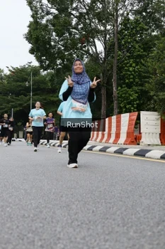 Runner Photo 4303893