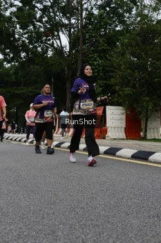Runner Photo 4303901