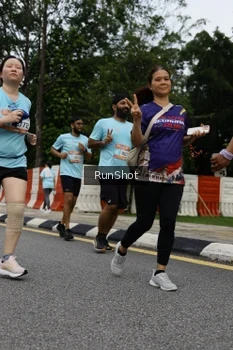 Runner Photo 4303903
