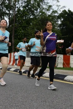 Runner Photo 4303905