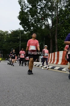 Runner Photo 4303908