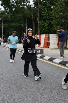 Runner Photo 4303911