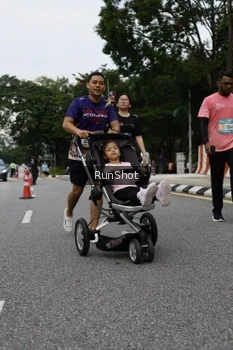 Runner Photo 4303929