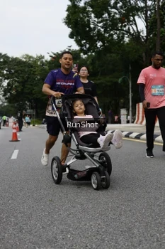 Runner Photo 4303931