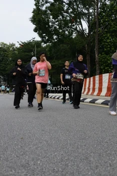 Runner Photo 4303943