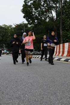 Runner Photo 4303947