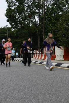 Runner Photo 4303948