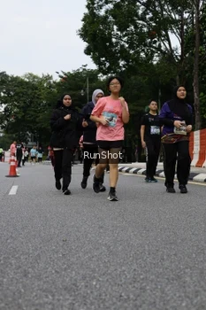Runner Photo 4303956