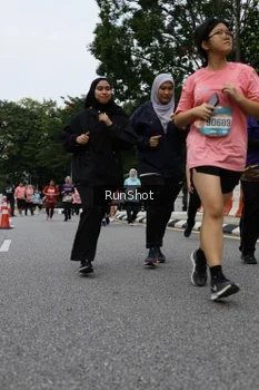Runner Photo 4303960