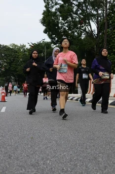 Runner Photo 4303963