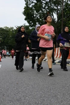 Runner Photo 4303965
