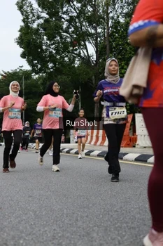 Runner Photo 4303974
