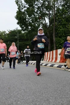 Runner Photo 4303998