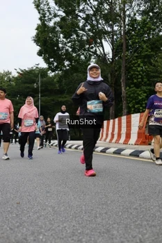 Runner Photo 4303999