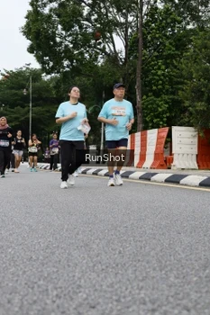 Runner Photo 4304009