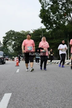 Runner Photo 4304010