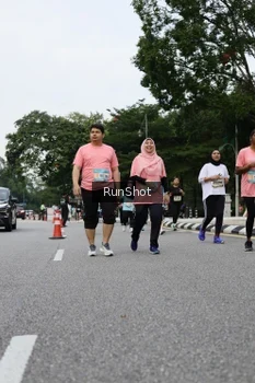 Runner Photo 4304012