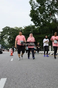 Runner Photo 4304018