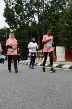 Runner Photo 4304020
