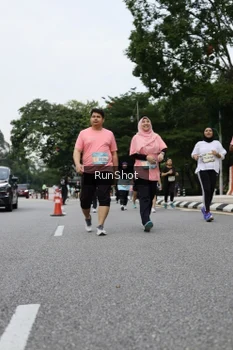 Runner Photo 4304021
