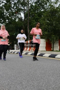 Runner Photo 4304027
