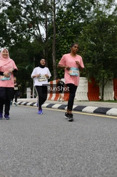 Runner Photo 4304028