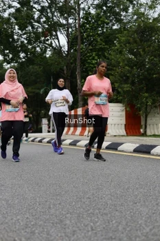 Runner Photo 4304029
