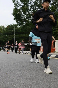 Runner Photo 4304063