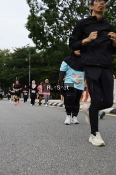 Runner Photo 4304068
