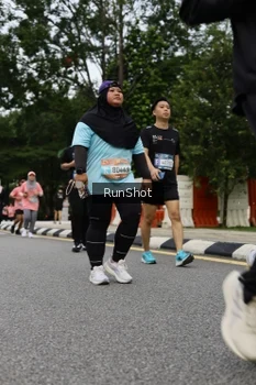 Runner Photo 4304070