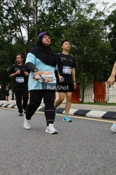 Runner Photo 4304077