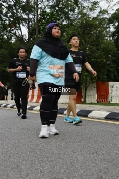 Runner Photo 4304079