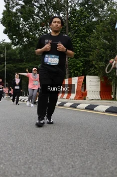 Runner Photo 4304089