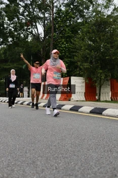 Runner Photo 4304127