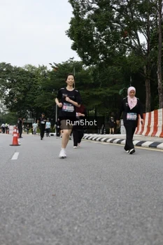 Runner Photo 4304128