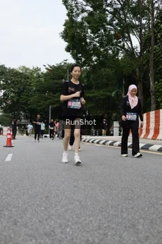 Runner Photo 4304139
