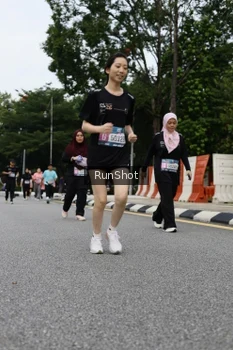 Runner Photo 4304144