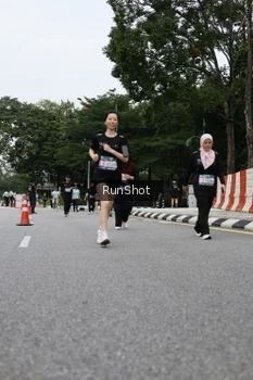 Runner Photo 4304145