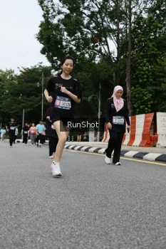 Runner Photo 4304147