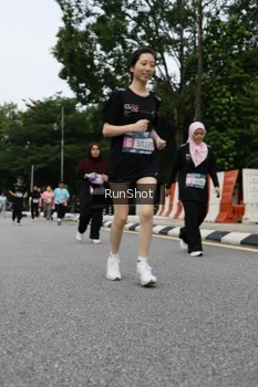 Runner Photo 4304149