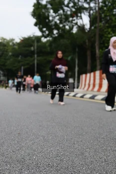 Runner Photo 4304152