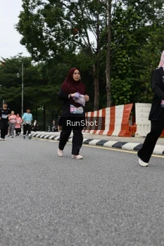 Runner Photo 4304157