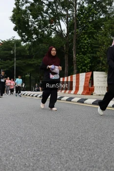 Runner Photo 4304159