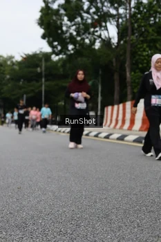 Runner Photo 4304160