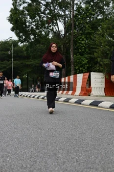 Runner Photo 4304162