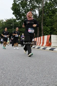 Runner Photo 4304166